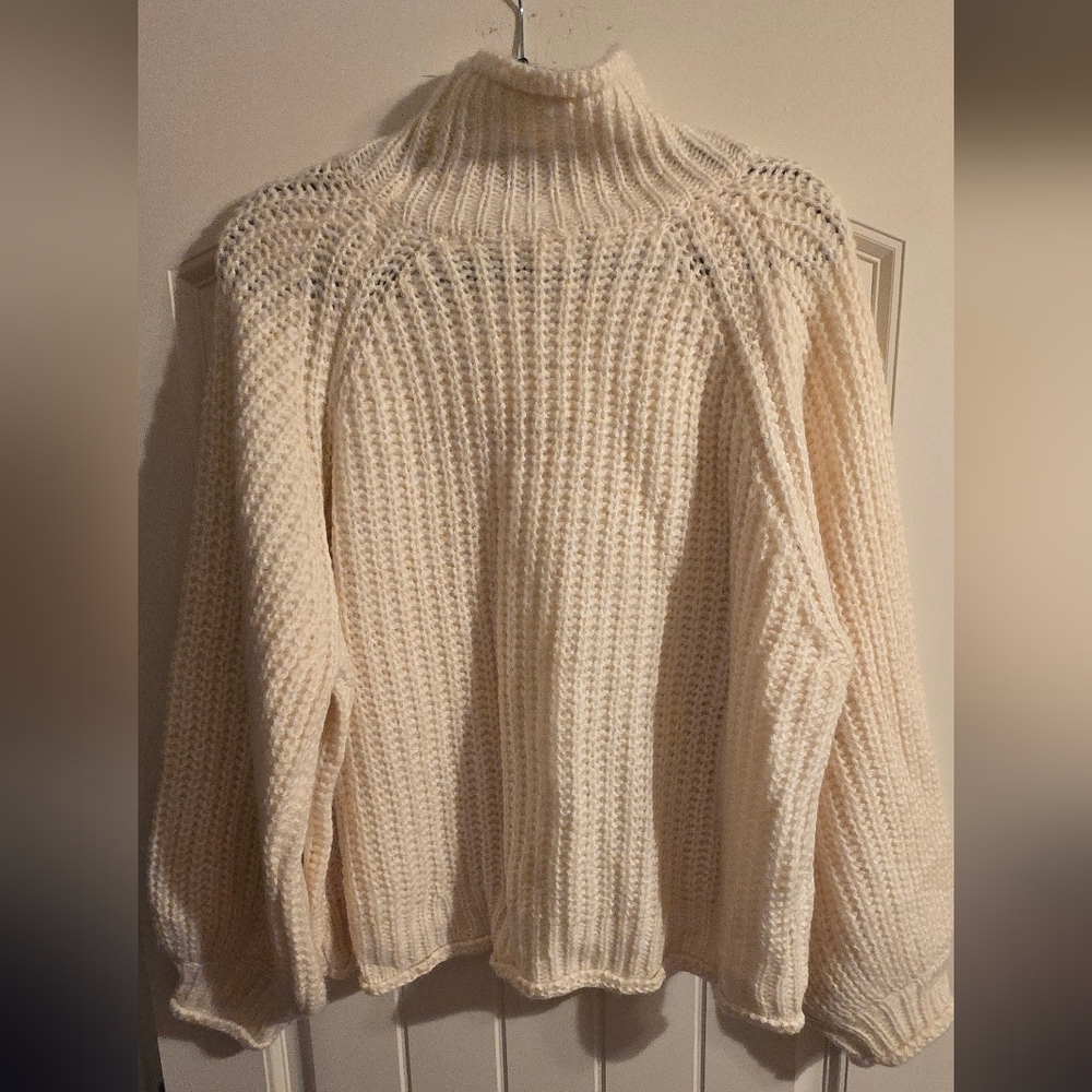 POL Off-White Turtleneck Sweater - Picture 5 of 5